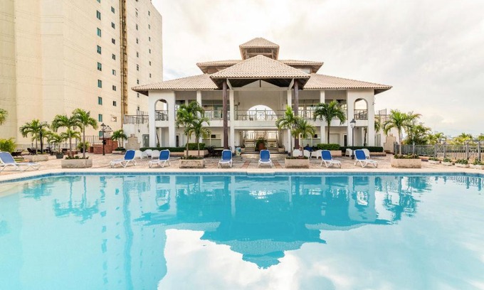 San Geronimo Apartment | Perfect Getaway for Families with Pool Access Sleeps 6