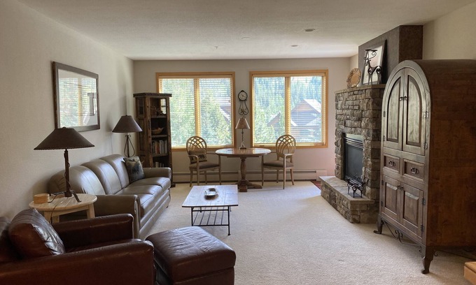Mountain House Condo | Gateway River Run: Guest Rated 10/10, Walk to Lifts & Views