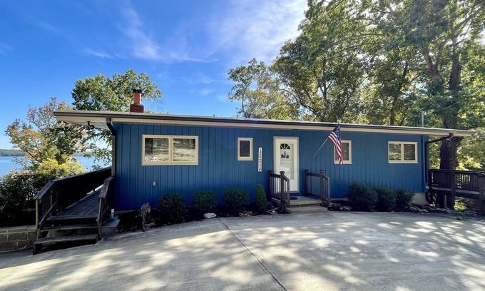 Almo House | Unwind at Family-Friendly Shelter Point on KY Lake