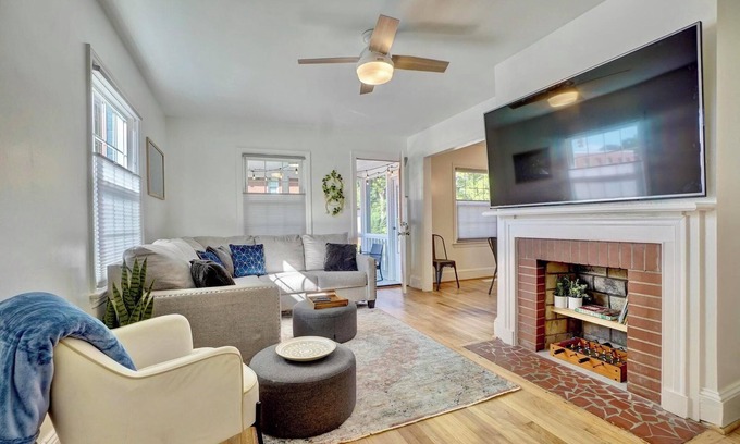 Downtown House | Gather! PingPong~6BR~PorchTV~Walk Dtwn~Pets~15+