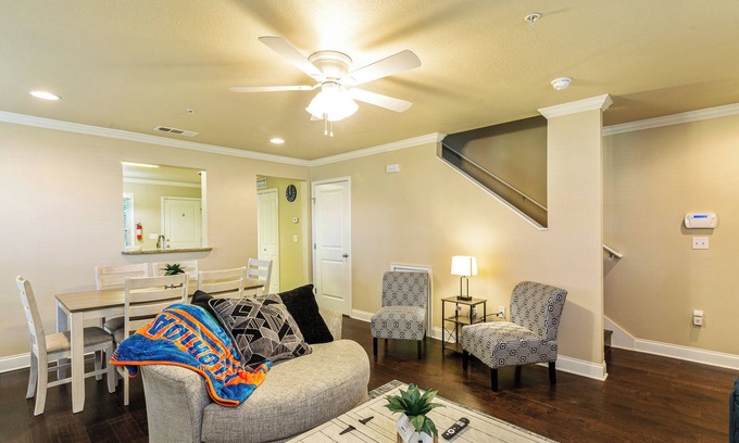 Gainesville House | Gator Nation: Experience Ultimate Comfort and Amenities