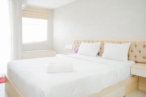 Ciputat Apartment | Affordable Gaudy Studio at Baileys Apartment with Pool