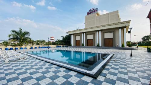 Ujjain Hotel | Discover GAURISON HOTEL & RESORTS: Family-Friendly Getaway