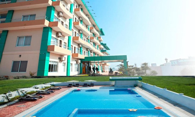 Siddharthanagar Hotel | Gautam Buddha Airport Hotel: Family-Friendly with Pool Access