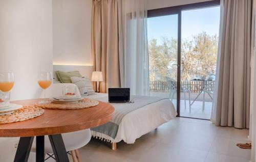 Es Calo Apartment | Gaviota - Emar Hotels: Adults Only with Oceanfront Views