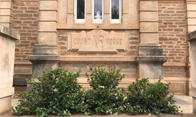 Gawler Apartment | Historic Gawler Heritage Accommodation with Breakfast Included