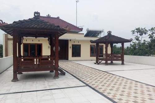 Borobudur House | Budget-Friendly GB 2 Backpacker Borobudur with Top Ratings