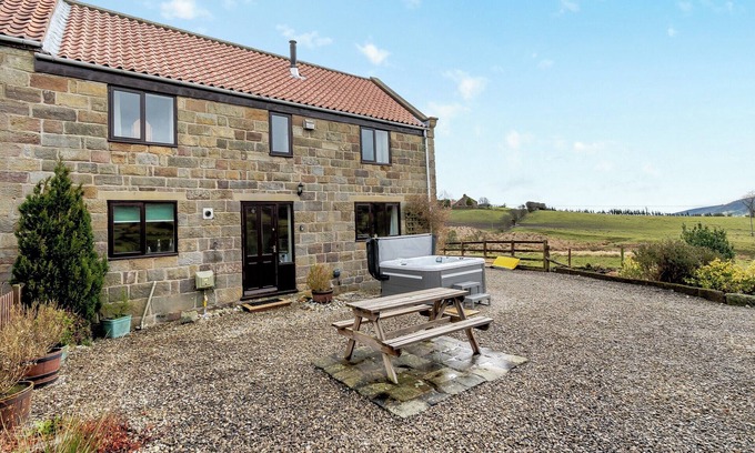 North York Moors National Park Cottage | Welcoming 3 Bedroom Retreat in Rosedale East, Near Pickering