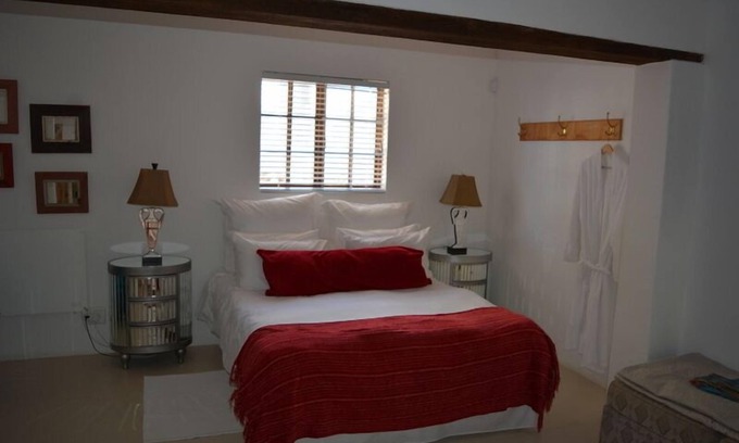 Prince Albert Cottage | Gecko Cottages: Guest Rated 10/10 with Pool & Breakfast