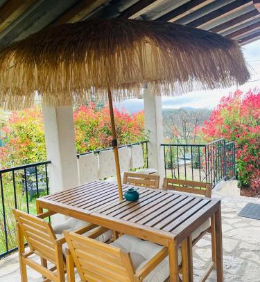 Callas House | Discover Gecko: An Unforgettable Stay Awaits You