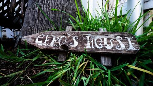 Tiche Apartment | Geko's House: Guest Rated 9.2 with Hot Tub & Pet Friendly