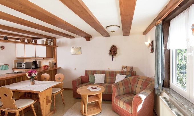 Breitenbrunn/Erzgeb. Ski Chalet | Warm Chalet Retreat in Breitenbrunn-Rittersgrun