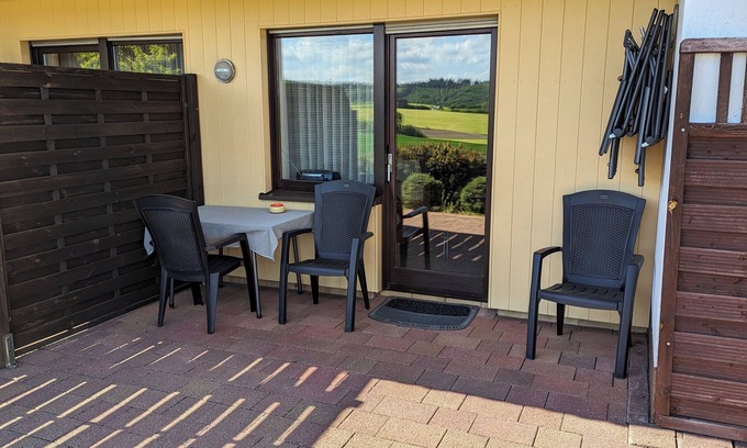 Duedinghausen Apartment | Cozy Apartment with Terrace and Free Wi-Fi for Families