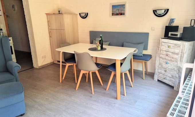 Maasholm-Bad Apartment | Cozy Garden-Facing Apartment with Spa and Ocean View