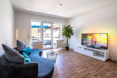 Friedberg Apartment | Stylish 2-Bedroom Retreat with Balcony & Ocean View