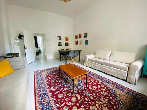 Neukoelln Apartment | Discover Berlin-Neukölln: Family-Friendly Comfort Awaits