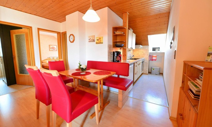 Nagel Apartment | Cozy 3-Star Apartment with Rooftop Terrace & Lake View