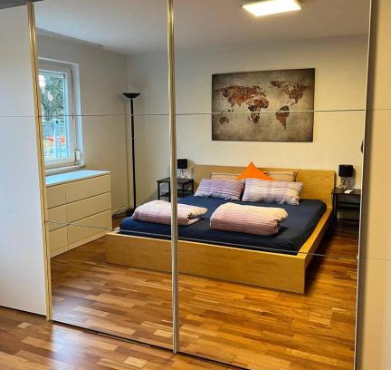 Reutlingen-Sickenhausen Apartment | Cozy 3-Room Apartment with Spacious Terrace in Nature