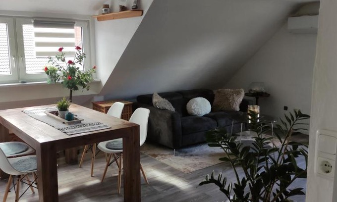 Burgthann Apartment | Cozy 5-Person Apartment "Am Steinbach" in Nürnberger Land