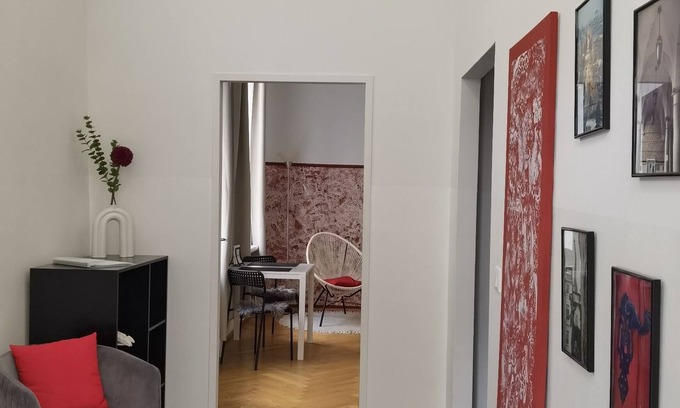 Hernals Apartment | Cozy One-Bedroom Apartment in a Tranquil Neighborhood