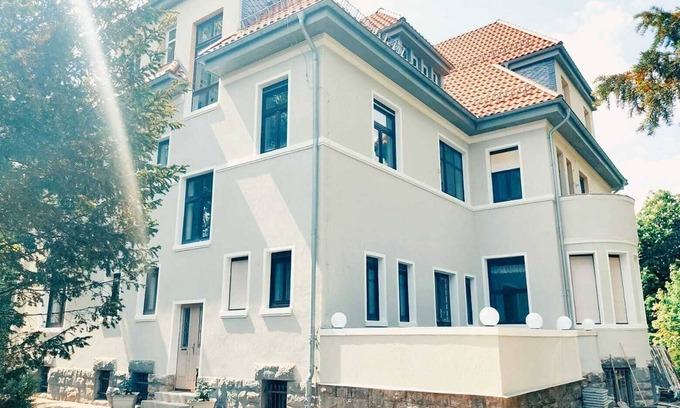 Zella-Mehlis Apartment | Cozy Getaway in Zella-Mehlis – Pet and Child Friendly