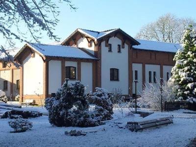Kuchelmiss Apartment | Cozy Kuchelmiß Retreat with Garden, Terrace & Family Amenities