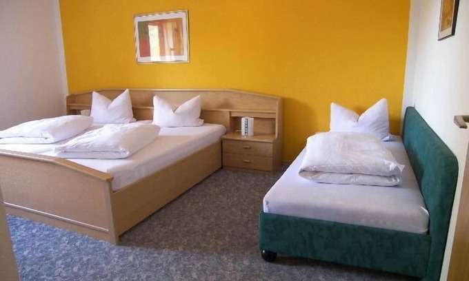 Lehen Apartment | Cozy Holiday Apartment with Balcony and Guest Card Access