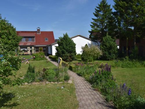 Blowatz Apartment | Charming Apartment in Robertsdorf with Garden & Barbecue