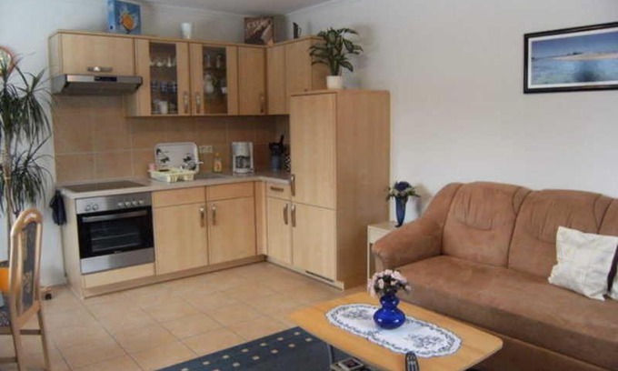 Sassnitz Apartment | Cozy Fewo Sonnenuntergang W - Family-Friendly Retreat