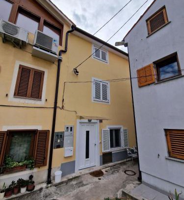 Izola Apartment | Gemütliche, Gepflegte Ferienwohnung