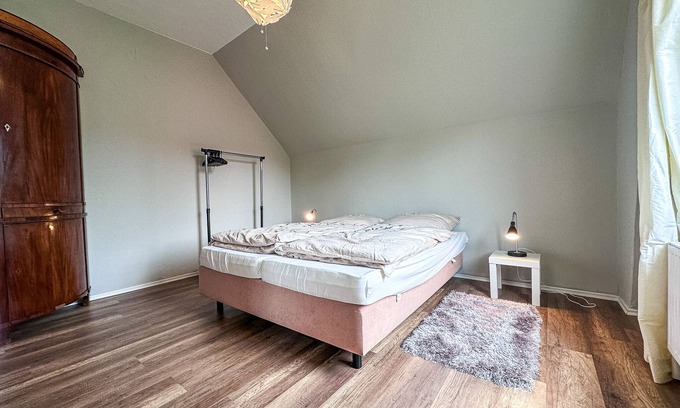 Soderstorf Apartment | Cozy Central Retreat in Lüneburg Heath - Family & Pet Friendly