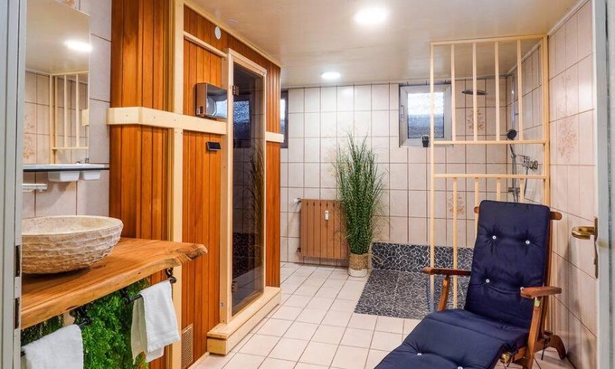 Untermeiderich Apartment | Cozy Apartment with Sauna and Netflix in Duisburg