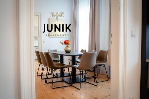 Neudorf-Nord Apartment | Cozy Gemütliche Wohnung by Junik Apartments for Families