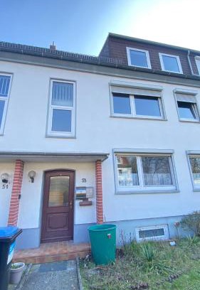 Ellener Feld Apartment | Cozy Apartment in Bremen - Pet & Child Friendly Retreat