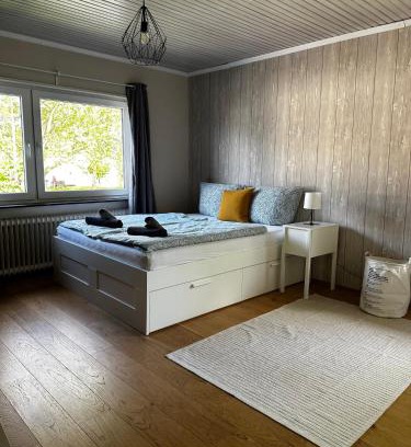 Neureut Sudlicher Teil Apartment | Cozy Karlsruhe Apartment: Family-Friendly Retreat