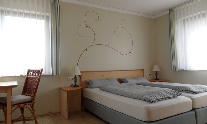 Nordheim a. Main Apartment | Cozy 1-Bedroom Apartment with Kitchenette and Breakfast