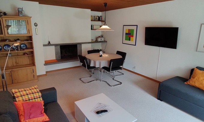 Klosters-Serneus Apartment | Cozy Apartment for Relaxation with Ocean View & Spa