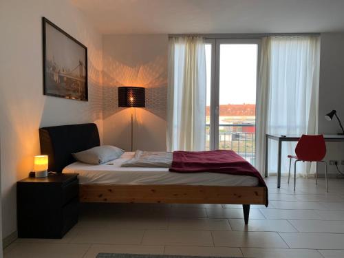 Oststadt Apartment | Cozy Apartment by Rabe: Oceanfront, Free Netflix & Parking