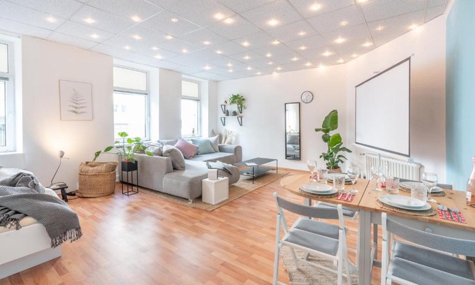 Kiel Apartment | Cozy Apartment in the Heart of Kiel – 4-Star Comfort