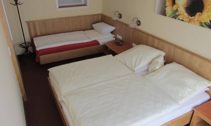 Rabenstein Apartment | Cozy Apartment Near the Forest with Family-Friendly Amenities