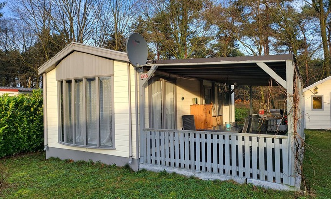 Sevenum Ski Chalet | Cozy Chalet at De Schatberg: Pet-Friendly Retreat