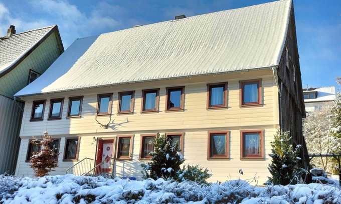 Altenau House | Historic Harzhaus: Perfect for Groups Up to 14 Guests