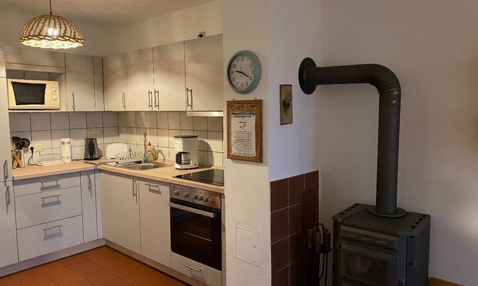 Zandt Apartment | Cozy Retreat with Wood Sauna, Garden & Top Guest Rating
