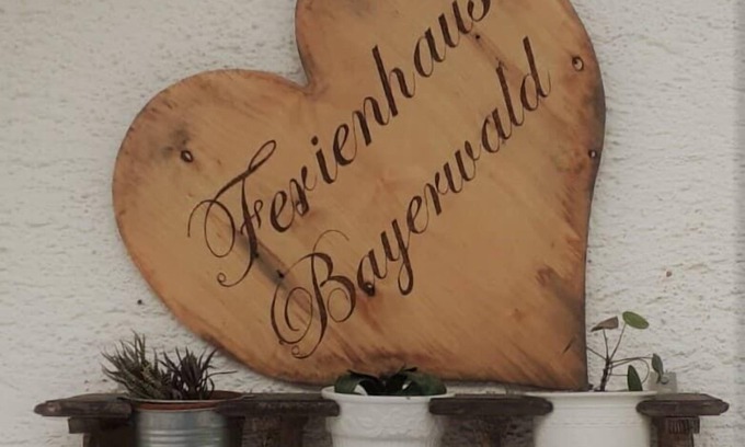 Ringelai Apartment | Cozy Newly Renovated Holiday Home with Garden in Bavaria