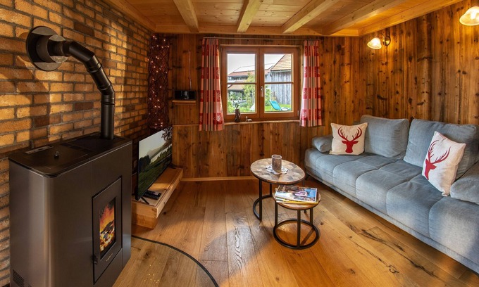 Wertach Ski Chalet | Cozy Tiny Chalet Retreat for Nature Lovers in Allgäu