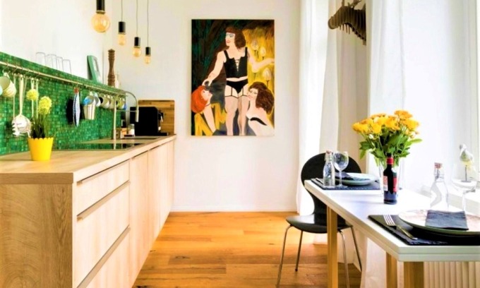 Reudnitz-Thonberg Apartment | Premier Gem at the Park with Balconies in Central Southeast