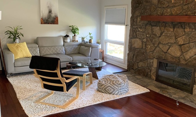 Missionary Ridge House | Prime Corporate Rental at Gem on Missionary Ridge