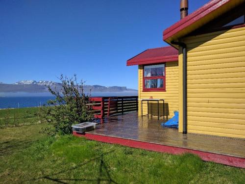 Myrasysla House | Oceanfront Gemlufall Guesthouse: Rated 8.8/10 for Families