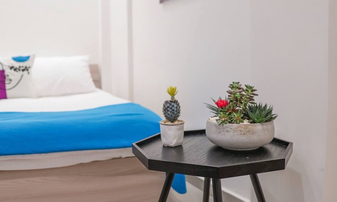 Beirut Hotel | Gemmayzeh House Offwhite: Relaxing Spa & Cozy Amenities