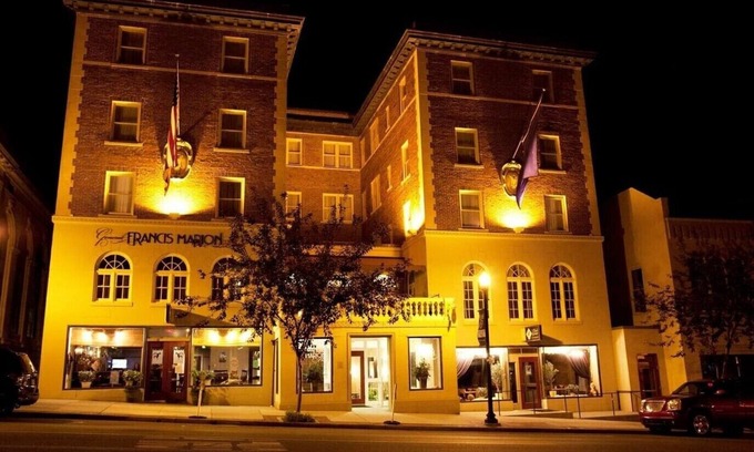 Marion Hotel | Discover Comfort at General Francis Marion Hotel - 4 Stars